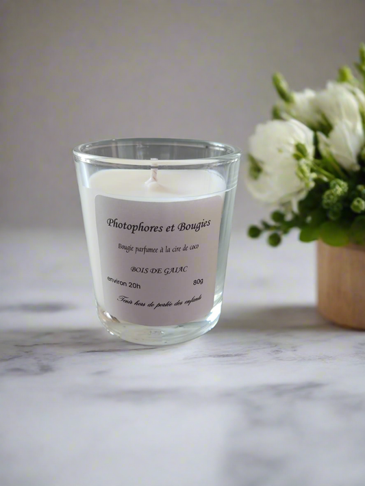 "Feu Secret" Bougie Parfumée aux Bois de Gaïac à la Cire de Coco et sans CMR